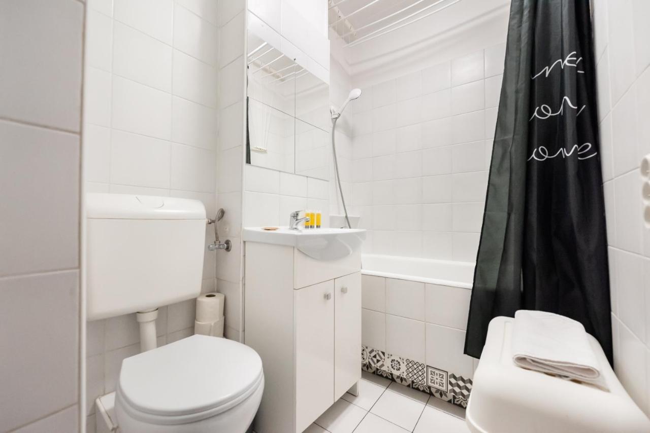 ורשה Graniczna Standard Apartment מראה חיצוני תמונה