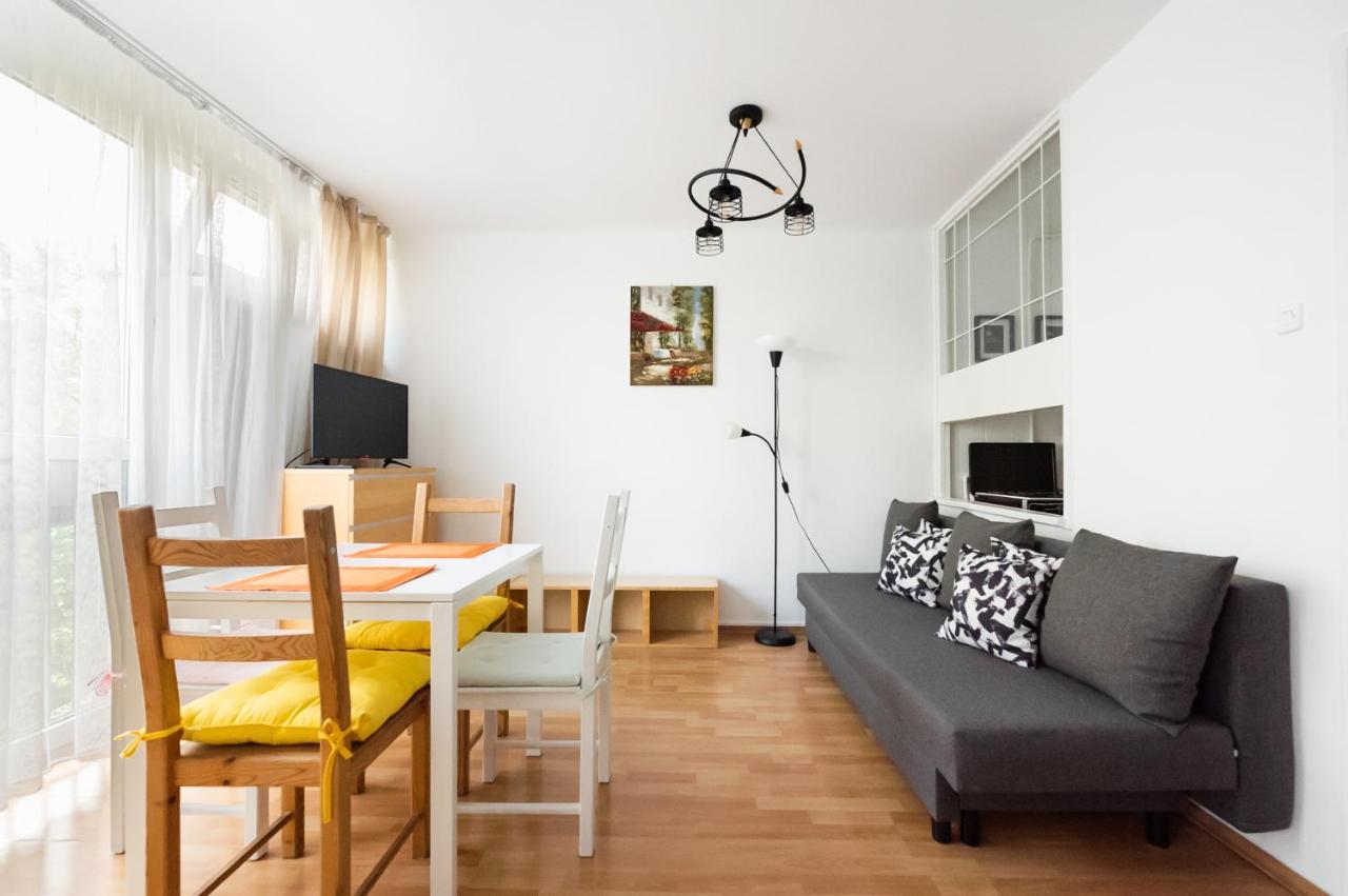 ורשה Graniczna Standard Apartment מראה חיצוני תמונה